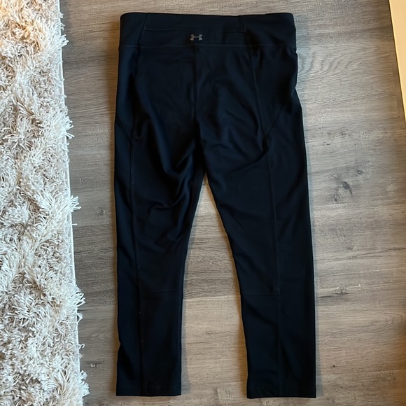 Under Armour 3/4 Length Leggings - Picture 2 of 3